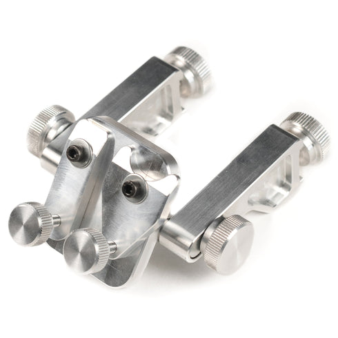 Невеликий універсальний стіл