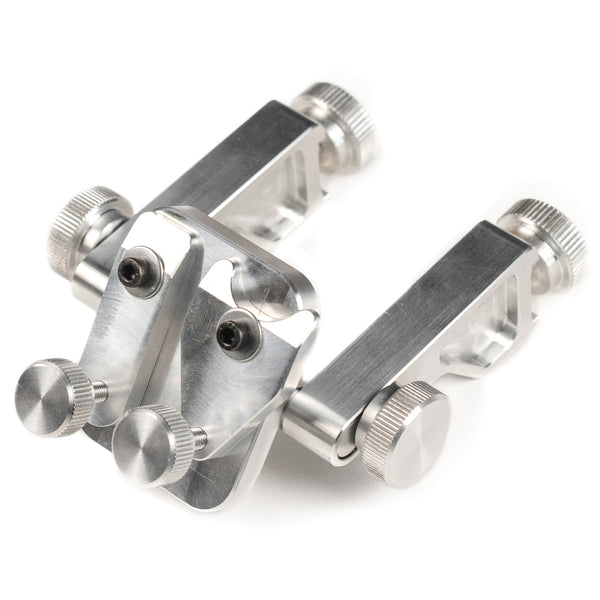 Невеликий універсальний стіл